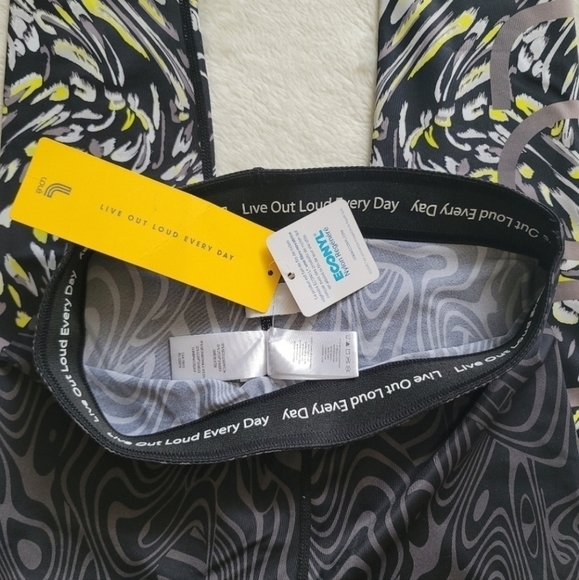 Lole Sierra Step Up Leggings in Dark Charcoal in XS - Picture 12 of 13